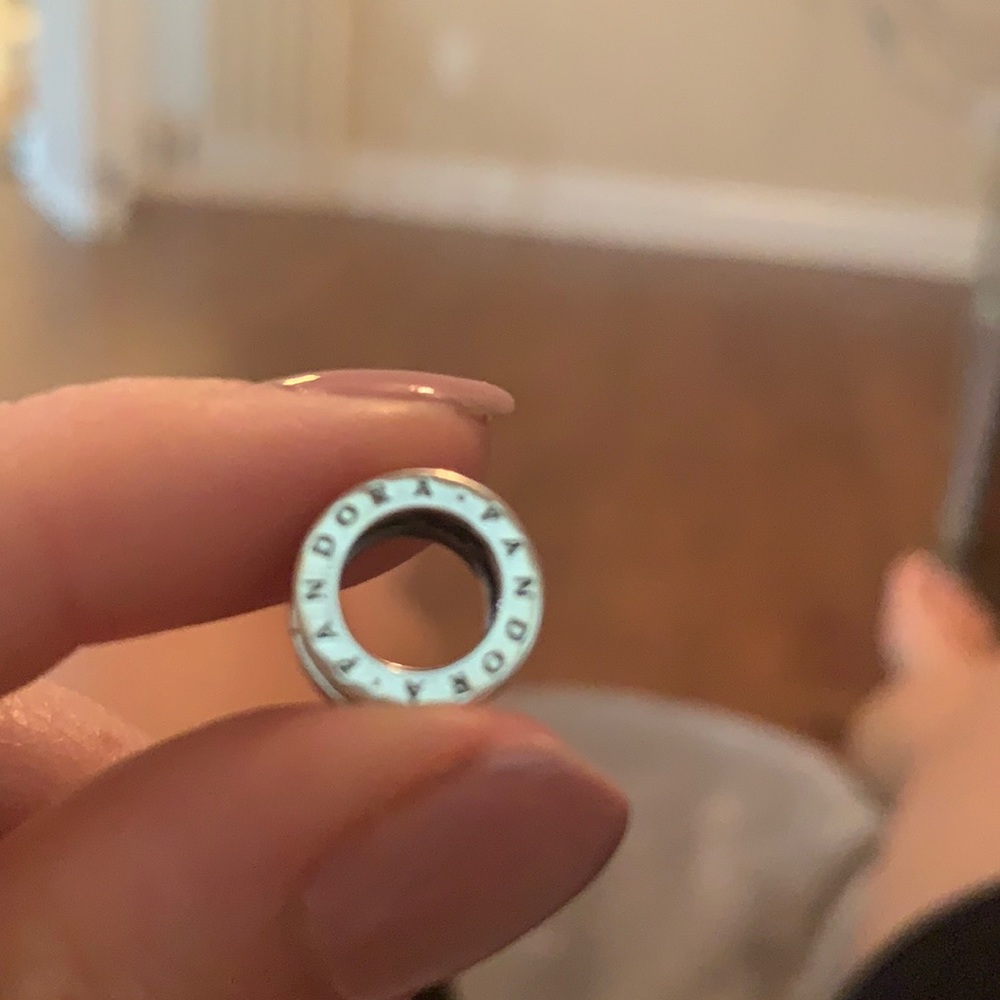Pandora Reflections collection clip. Never used.